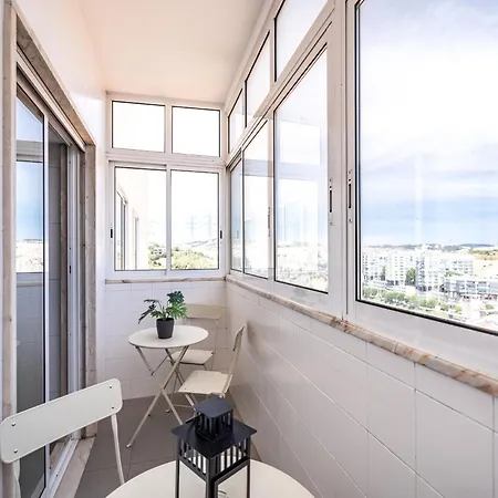 Apartament Akicity Ameixoeira Indigo Lizbona